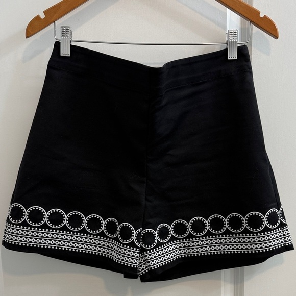 Ann Taylor Pants - Black Embroidered Women's Shorts